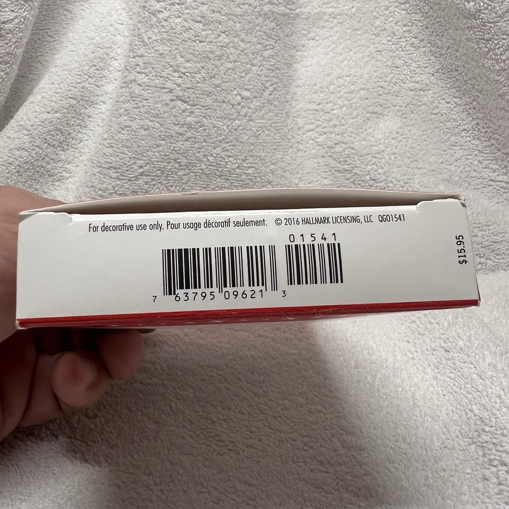 Hallmark Keepsake Ornament 2016 The Miracle of Christmas This Family Believes - Picture 10 of 14